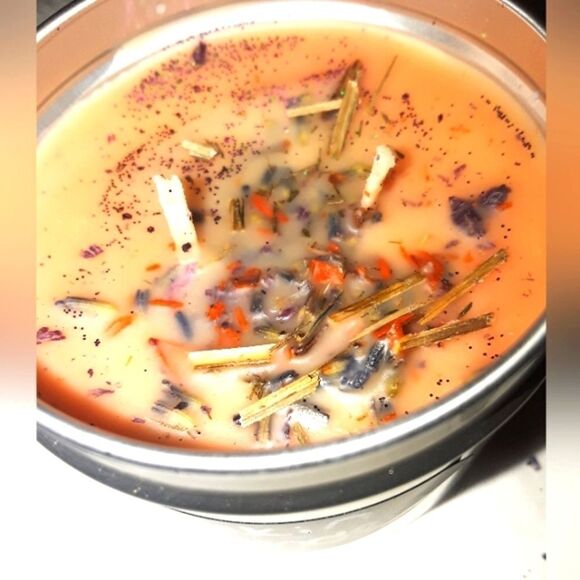 𝅺HAND Crafted Pumpkin Lavender all natural candle - Picture 1 of 6